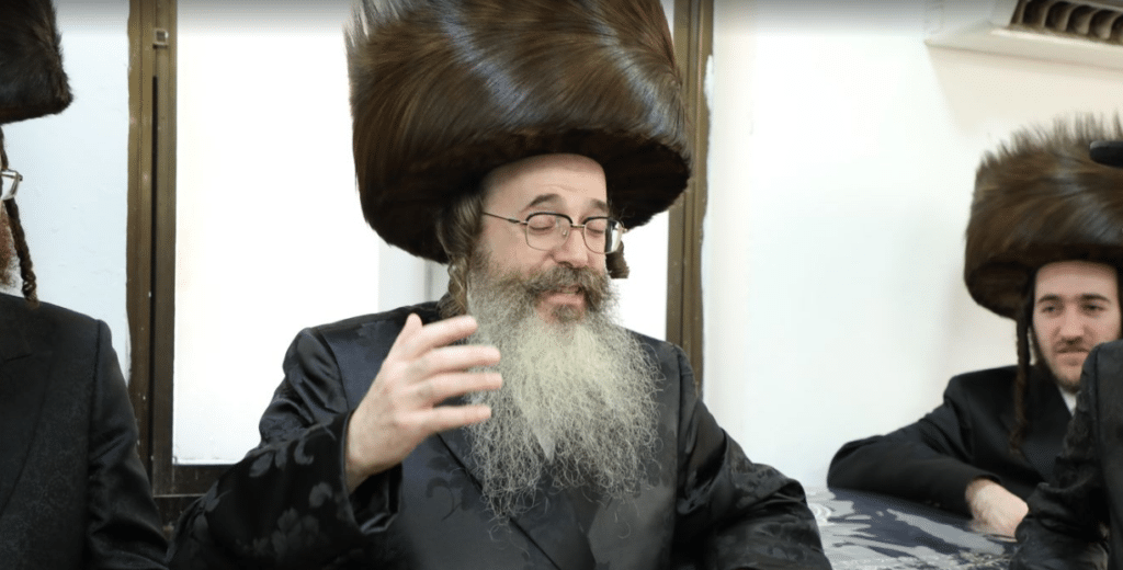  האדמו"ר חיזק את הבחורים שלומדים ביום שישי