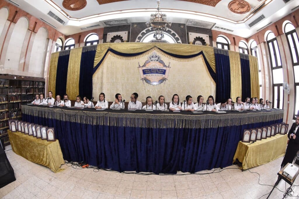 מרגש: התלמידים בלעלוב נבחנו על כל המסכת