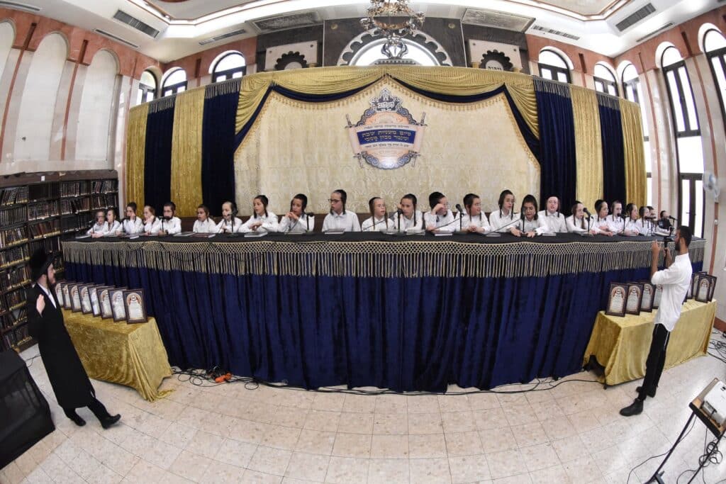 מרגש: התלמידים בלעלוב נבחנו על כל המסכת