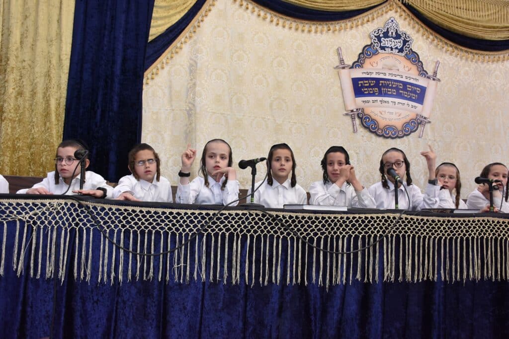 מרגש: התלמידים בלעלוב נבחנו על כל המסכת