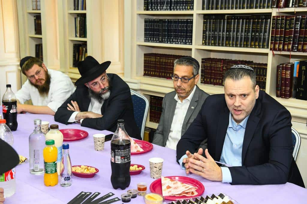 השר זוהר מתחזק את השותפות עם חב"ד למורשת תרבות יהודית השר זוהר מתחזק את השותפות עם חב"ד למורשת תרבות יהודית