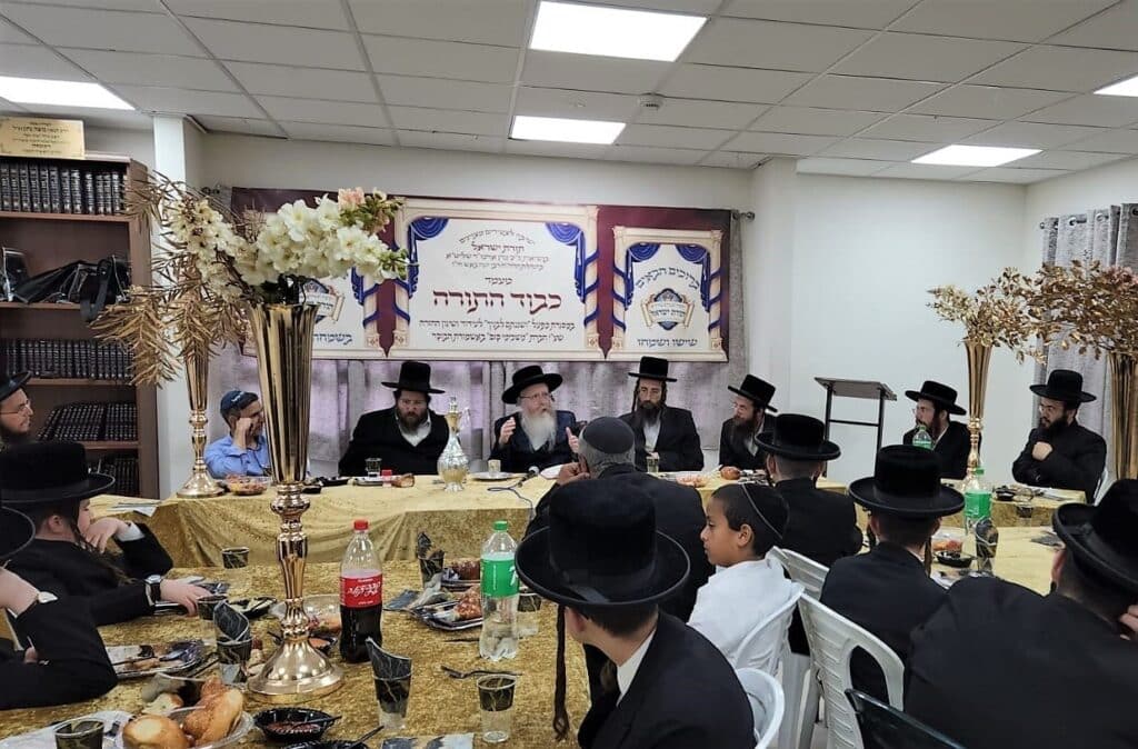 מעמד כבוד התורה ב"תורת ישראל" קרעטשניף – ק"ג