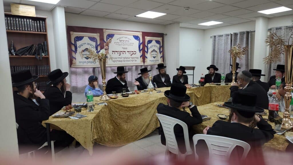 מעמד כבוד התורה ב"תורת ישראל" קרעטשניף – ק"ג