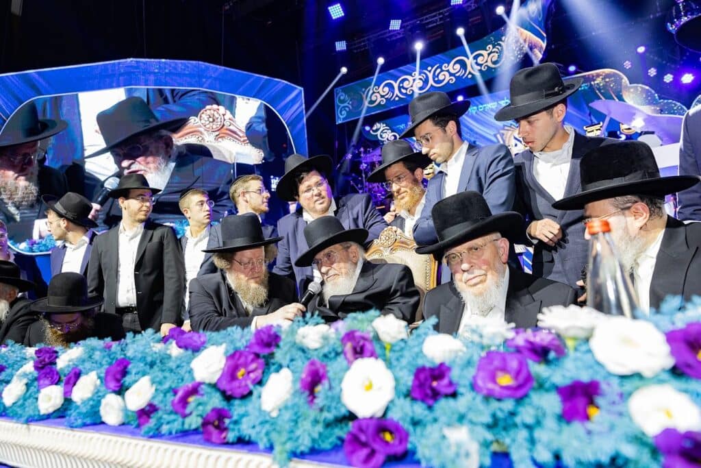 אלפים בסיום הרמב"ם של מפעל התורה העולמי 'שיננא'