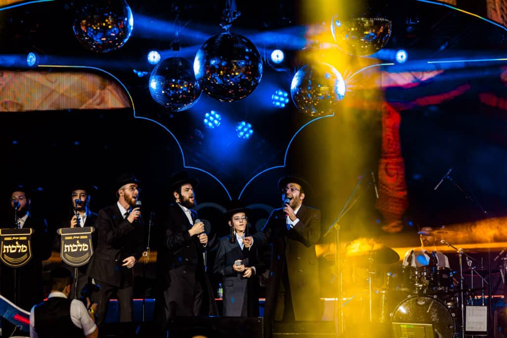 אלפים בסיום הרמב"ם של מפעל התורה העולמי 'שיננא'