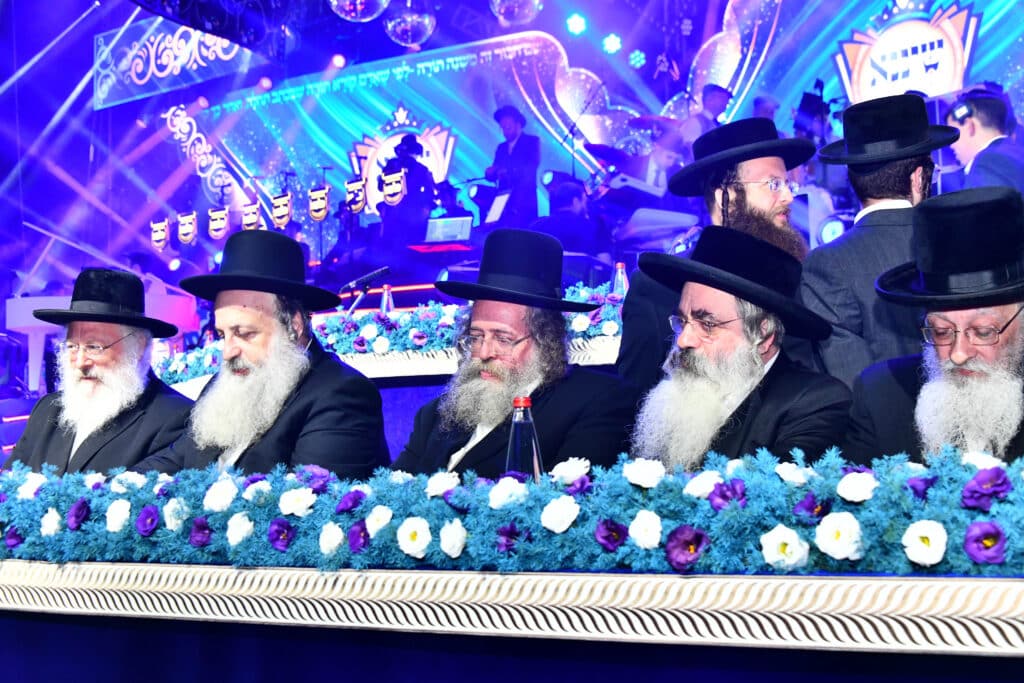 אלפים בסיום הרמב"ם של מפעל התורה העולמי 'שיננא'