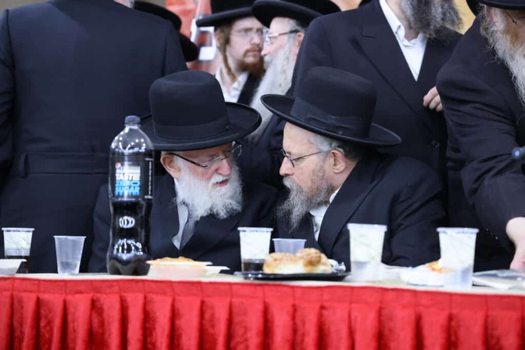 בעדה החרדית סיימו את הש"ס בהילולת הגאב"ד