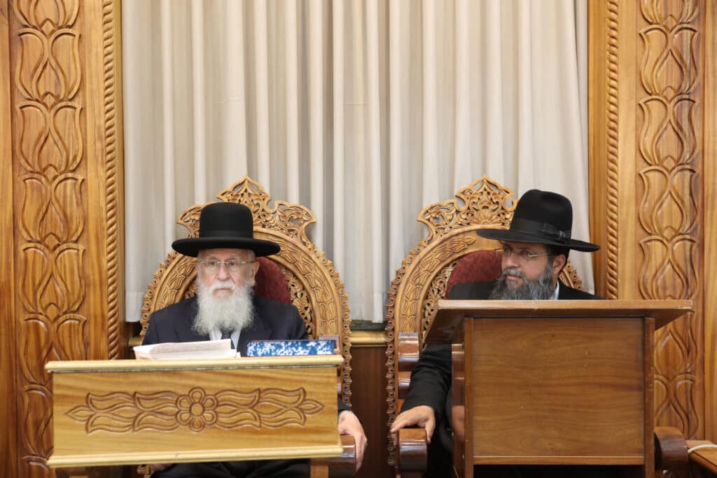 באור לציון התכנסו לזכר מרן הגרב"צ אבא שאול באור לציון התכנסו לזכר מרן הגרב"צ אבא שאול