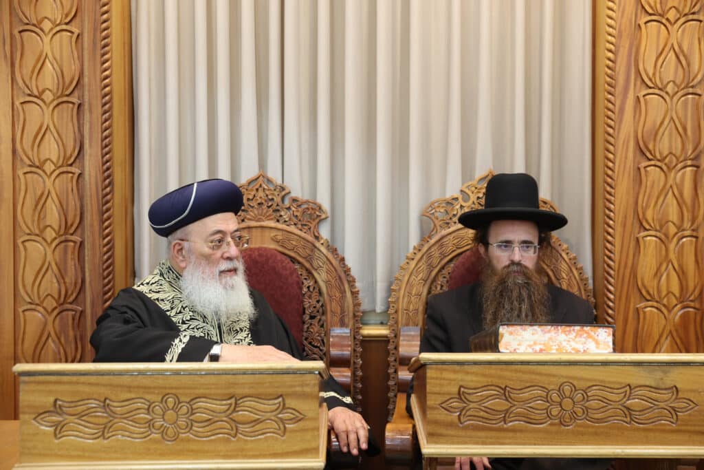 באור לציון התכנסו לזכר מרן הגרב"צ אבא שאול באור לציון התכנסו לזכר מרן הגרב"צ אבא שאול