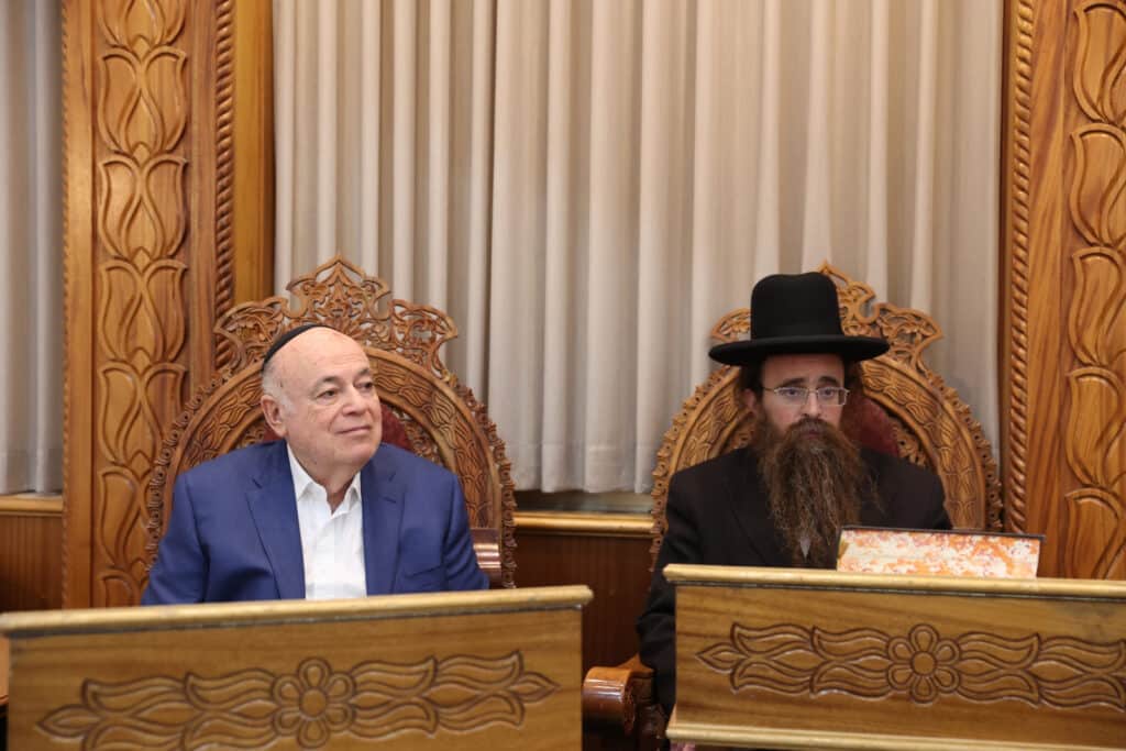 באור לציון התכנסו לזכר מרן הגרב"צ אבא שאול באור לציון התכנסו לזכר מרן הגרב"צ אבא שאול