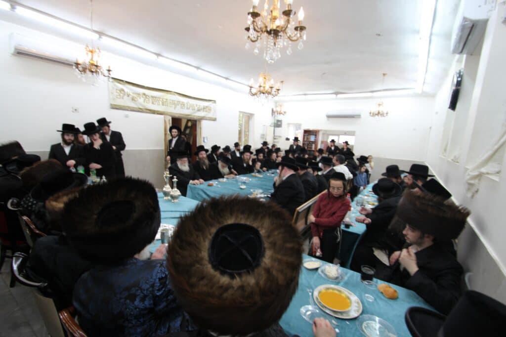 גלריה: במכנובקא חגגו פדיון לנכד האדמו"ר