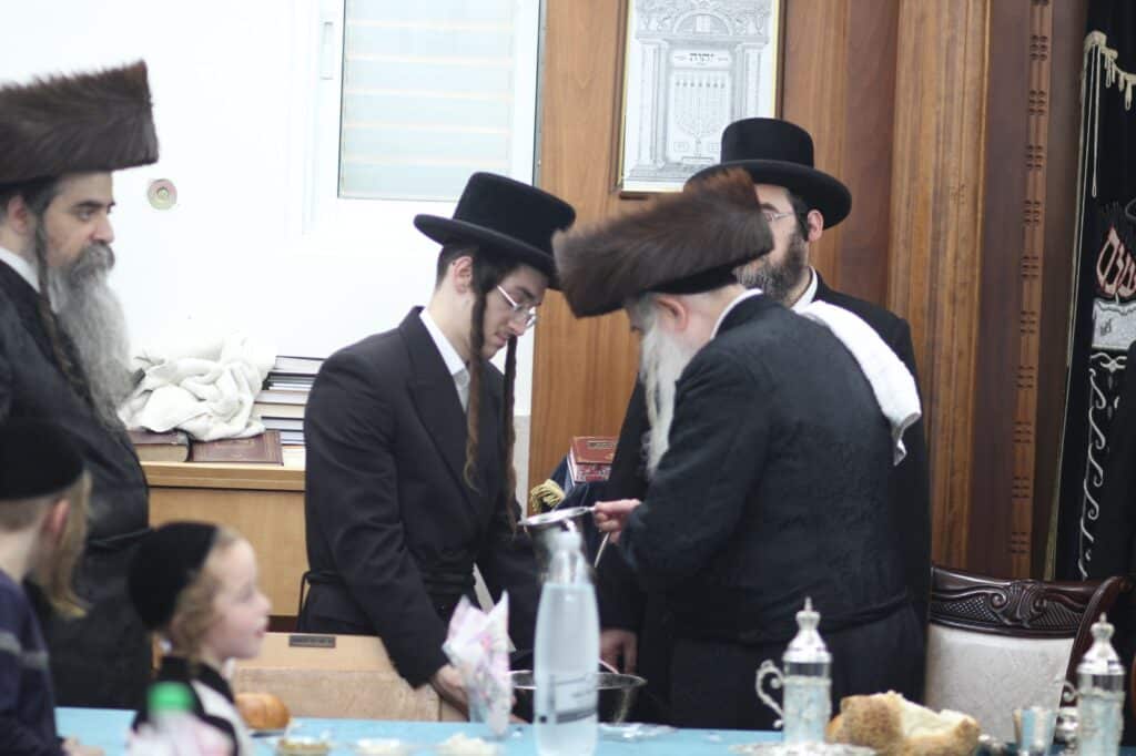 גלריה: במכנובקא חגגו פדיון לנכד האדמו"ר