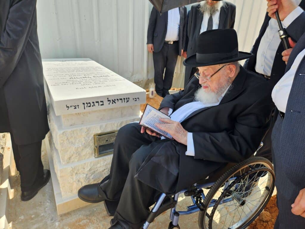 ראש הישיבה עלה לקבר בנו וביקש ממנו סליחה