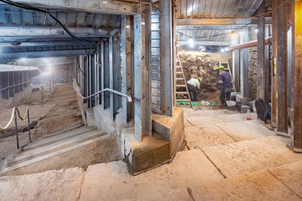 מסע במנהרת הזמן: גילויים מימי הקרב שטרם החורבן