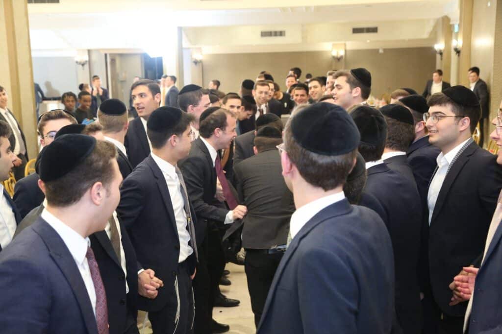 סיום הש"ס בבית מתתיהו לע"נ מנהלת בית הספר