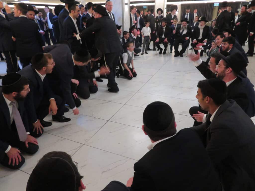 שמחת נישואי בן הגרמ"ב זילברברג • תיעוד