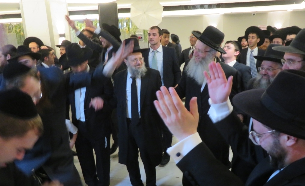 שמחת נישואי בן הגרמ"ב זילברברג • תיעוד