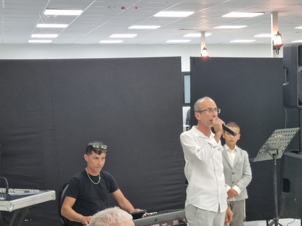 תושבי הדרום חגגו בהילולת המלומד בניסים הטמון באופקים