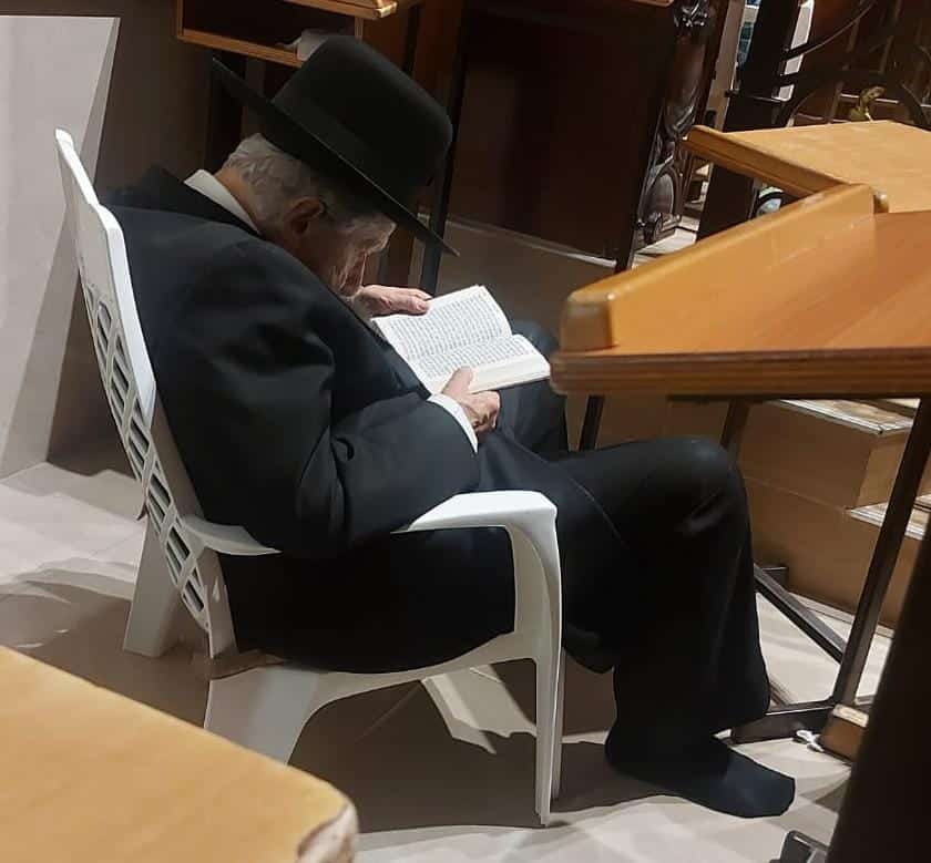 תשעה באב במחיצת מרן הגר"ד לנדו