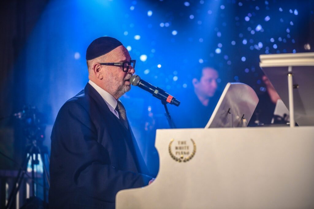 שלום ברנהולץ השיק את "ביכורים" במופע השקה מרהיב
