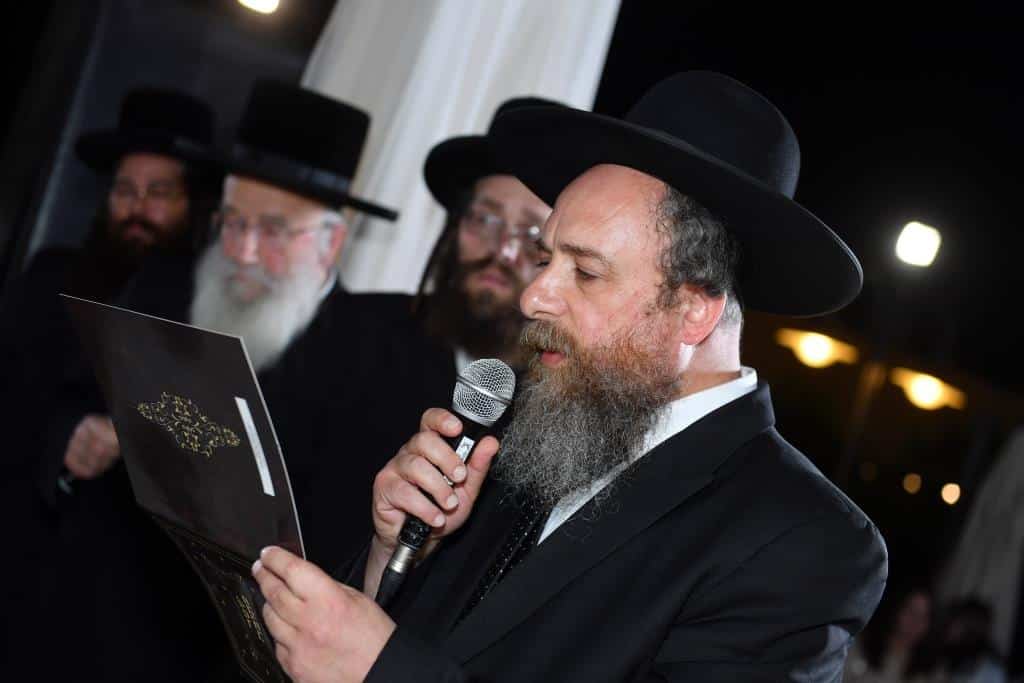 צפו בגלריה: שמחת נישואי בן הגה"צ רבי מרדכי אורי אנגלמן