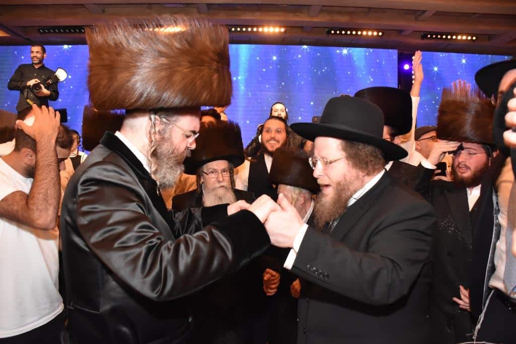 צפו בגלריה: שמחת נישואי בן הגה"צ רבי מרדכי אורי אנגלמן