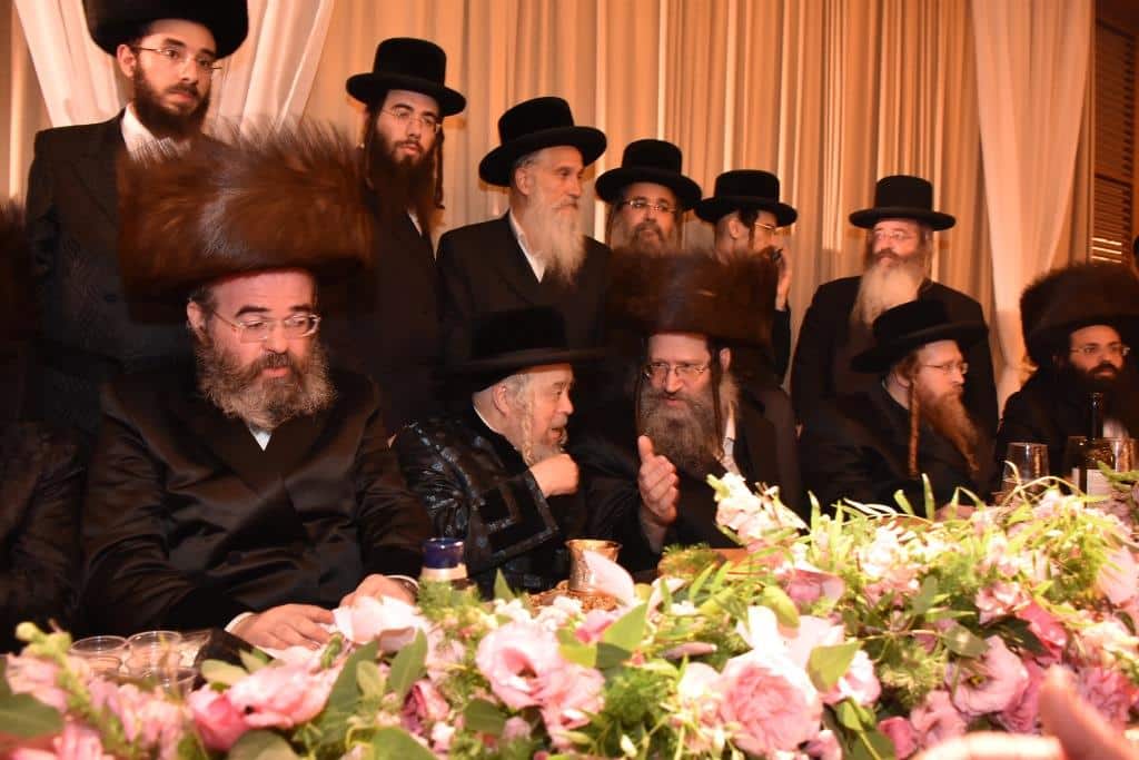 צפו בגלריה: שמחת נישואי בן הגה"צ רבי מרדכי אורי אנגלמן