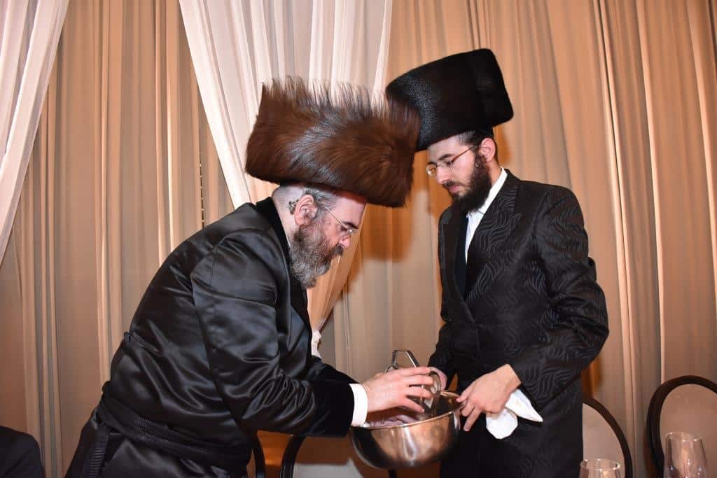 צפו בגלריה: שמחת נישואי בן הגה"צ רבי מרדכי אורי אנגלמן