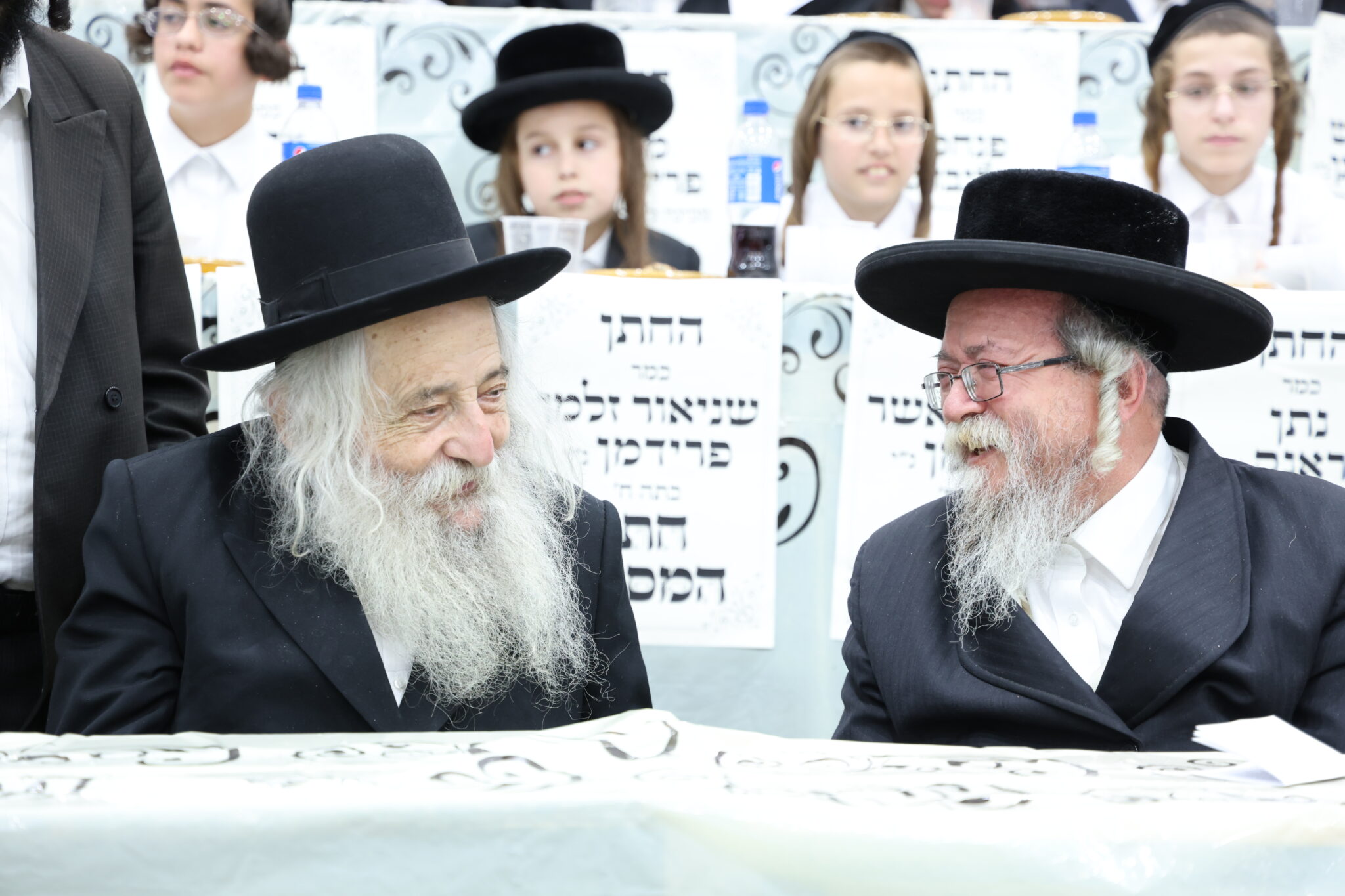 בעדה החרדית חגגו חלוקת פרסים לילדי "תורה ויראה" בעדה החרדית חגגו חלוקת פרסים לילדי "תורה ויראה"