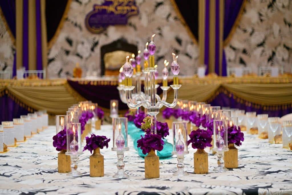 בראשות האדמו"ר: בפרמישלאן חילקו תעודות לחתנים בראשות האדמו"ר: בפרמישלאן חילקו תעודות לחתנים