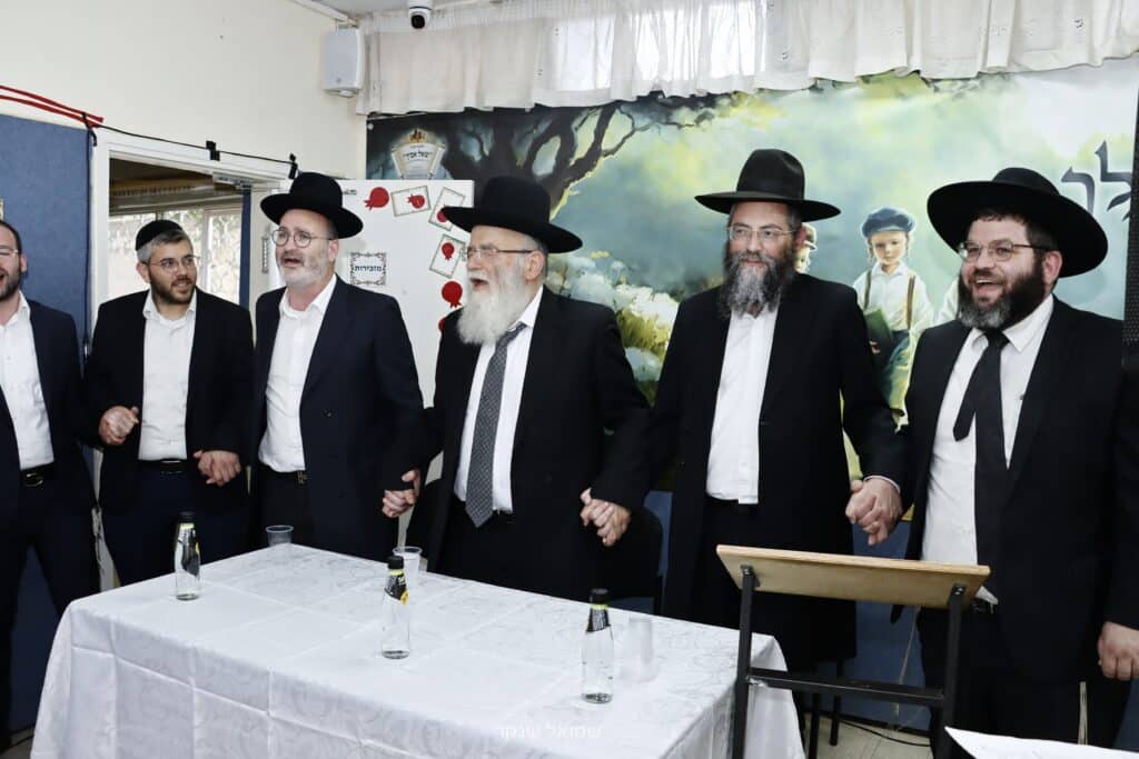 בקרית אתא קראו לחיידר על שם אביו של ראש הישיבה