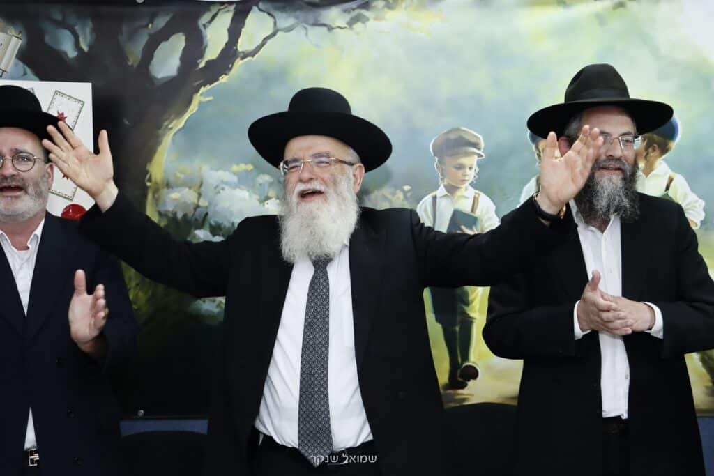 בקרית אתא קראו לחיידר על שם אביו של ראש הישיבה