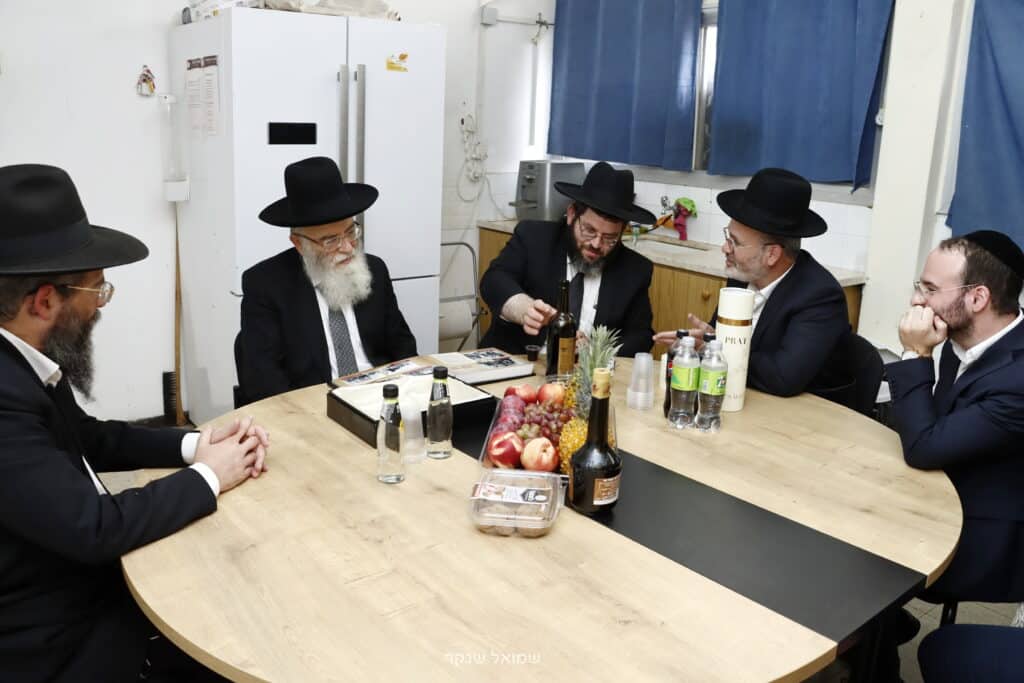 בקרית אתא קראו לחיידר על שם אביו של ראש הישיבה