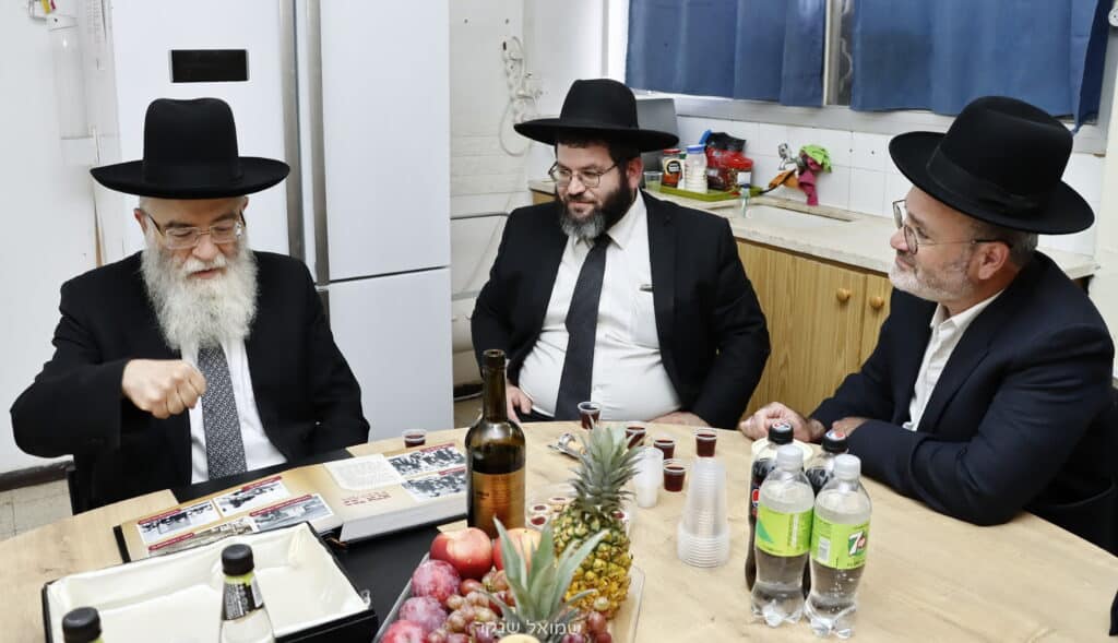 בקרית אתא קראו לחיידר על שם אביו של ראש הישיבה