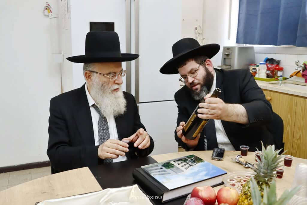 בקרית אתא קראו לחיידר על שם אביו של ראש הישיבה