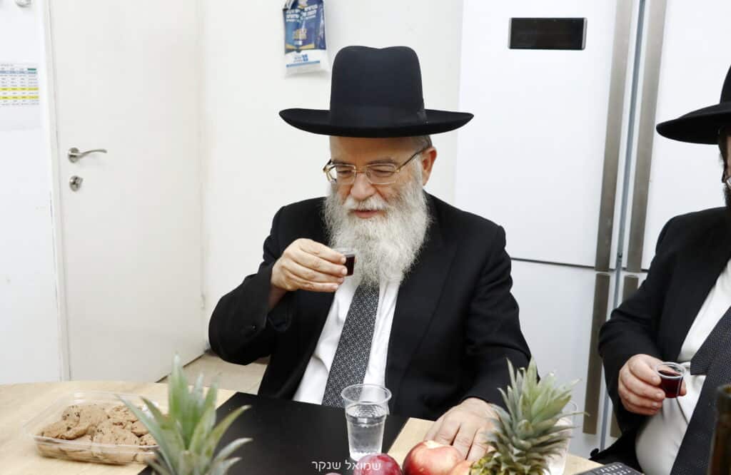 בקרית אתא קראו לחיידר על שם אביו של ראש הישיבה