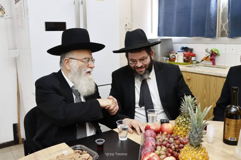 בקרית אתא קראו לחיידר על שם אביו של ראש הישיבה