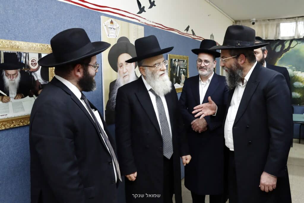 בקרית אתא קראו לחיידר על שם אביו של ראש הישיבה