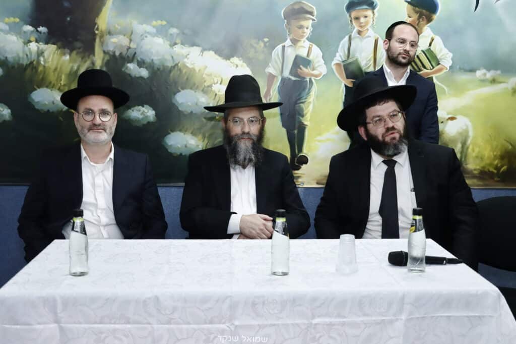 בקרית אתא קראו לחיידר על שם אביו של ראש הישיבה