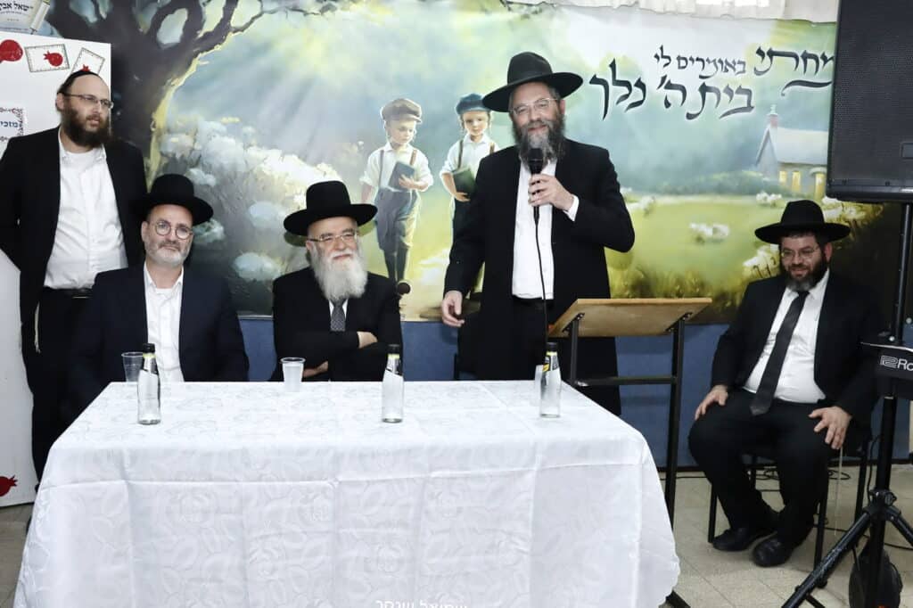 בקרית אתא קראו לחיידר על שם אביו של ראש הישיבה