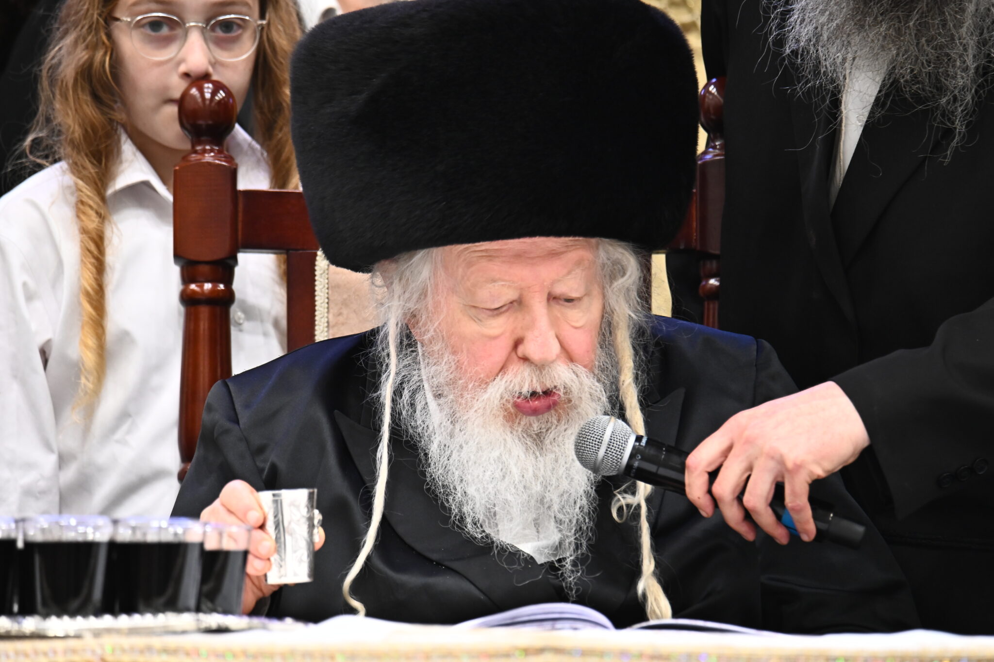 בראשות כ"ק האדמו"ר: רבבות בשבע ברכות אחרון בחסידות גור