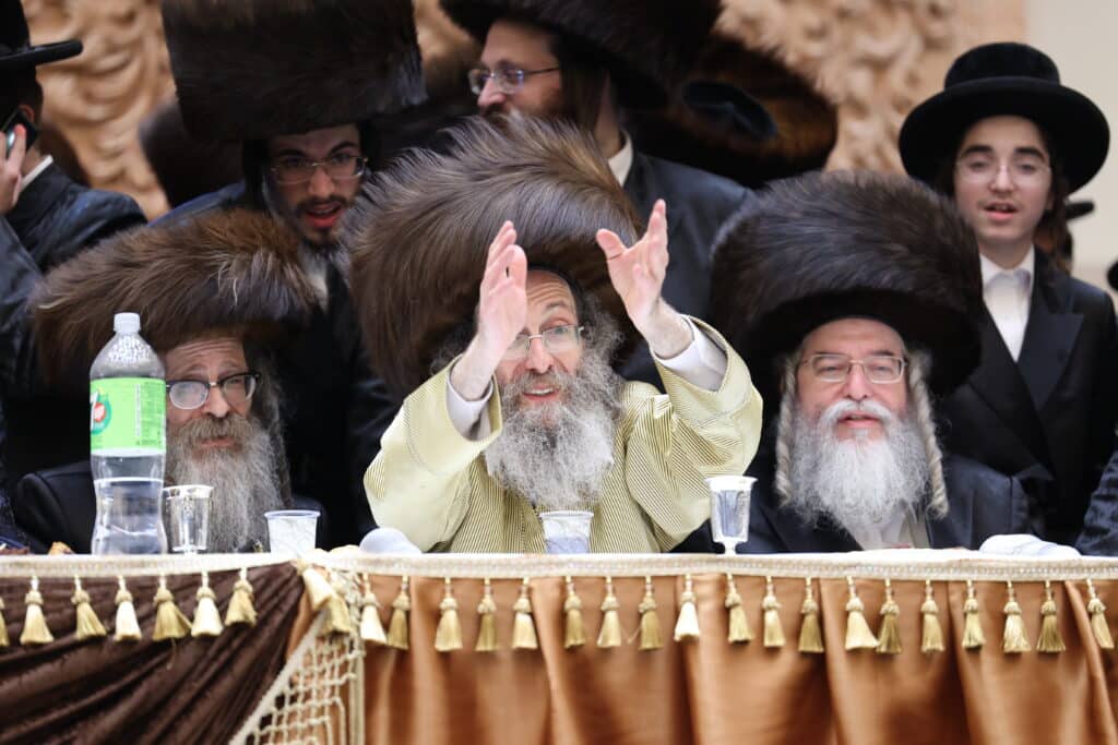 המשפיע החסידי שילהב את ההמונים בשמחת נישואי בנו