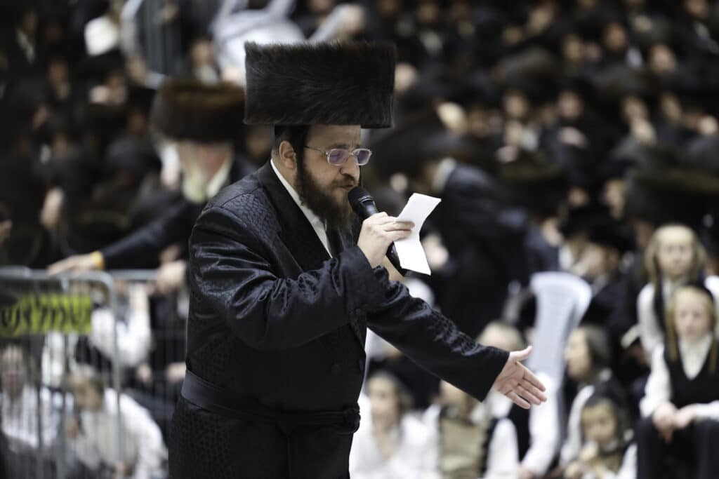 המשפיע החסידי שילהב את ההמונים בשמחת נישואי בנו