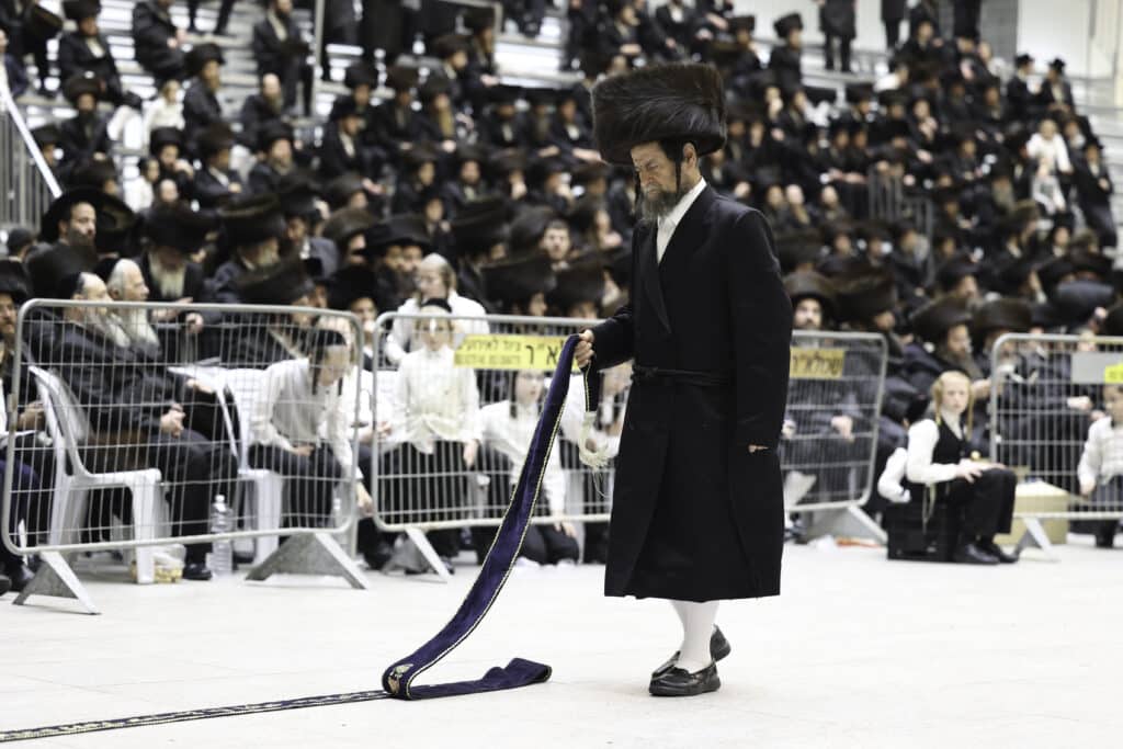 המשפיע החסידי שילהב את ההמונים בשמחת נישואי בנו