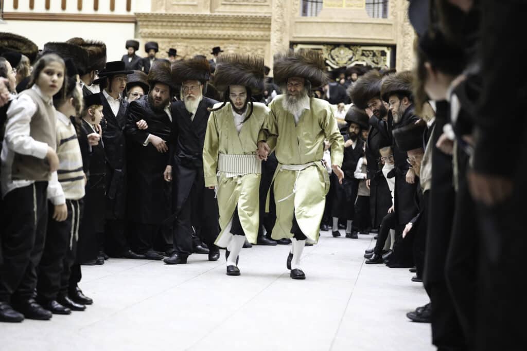 המשפיע החסידי שילהב את ההמונים בשמחת נישואי בנו