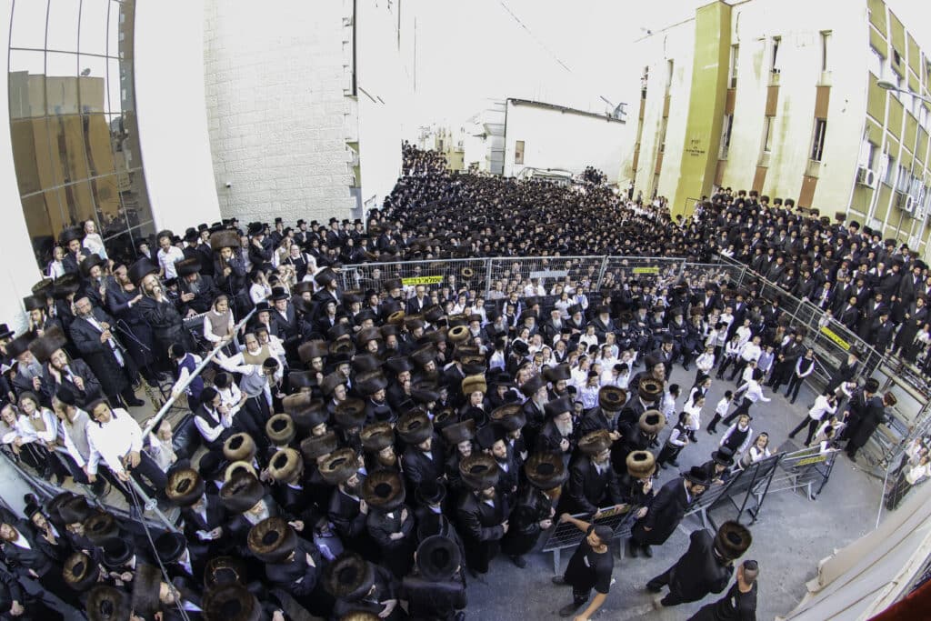 המשפיע החסידי שילהב את ההמונים בשמחת נישואי בנו