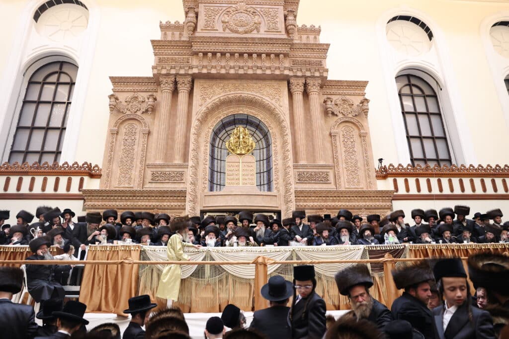 המשפיע החסידי שילהב את ההמונים בשמחת נישואי בנו