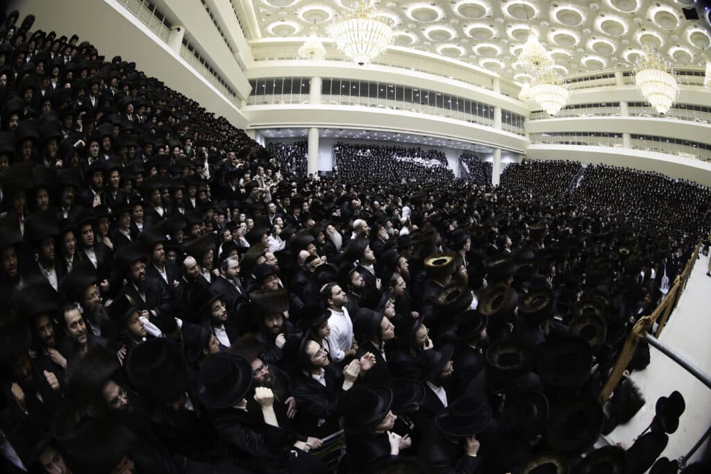 המשפיע החסידי שילהב את ההמונים בשמחת נישואי בנו