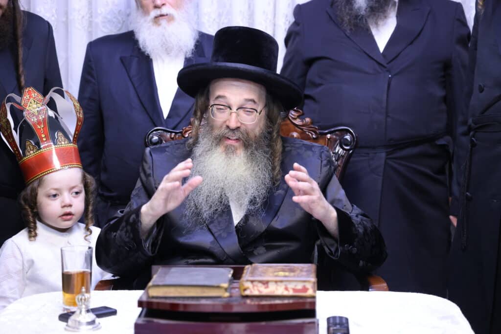 צאתכם לשלום: האדמו"ר מתולדות משה בברכת פרידה