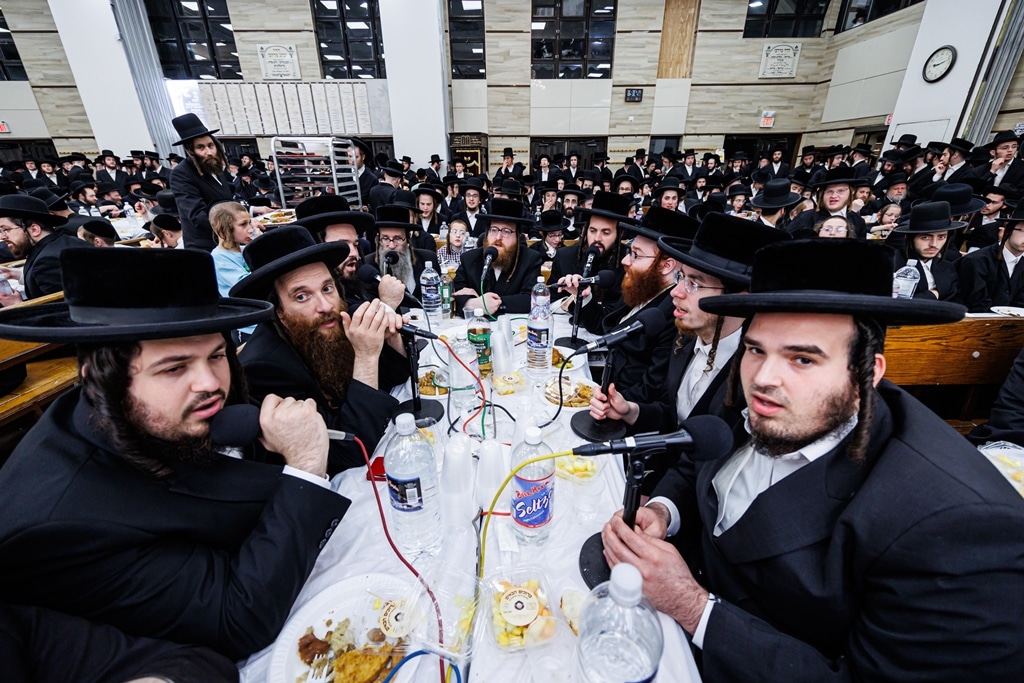 רבבות בקריית יואל: בסטאמר חגגו את יום ההילולה ה-44